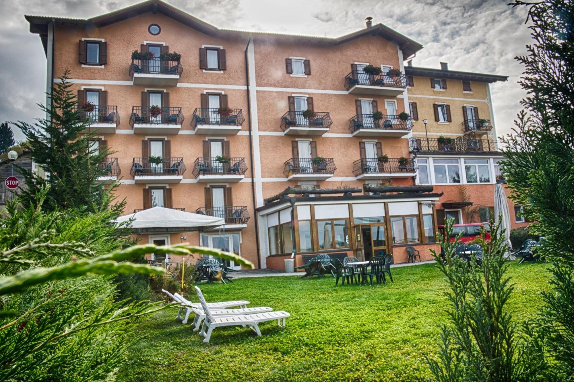 Wellness e Resort Stella Delle Alpi Rontzaun Exterior foto